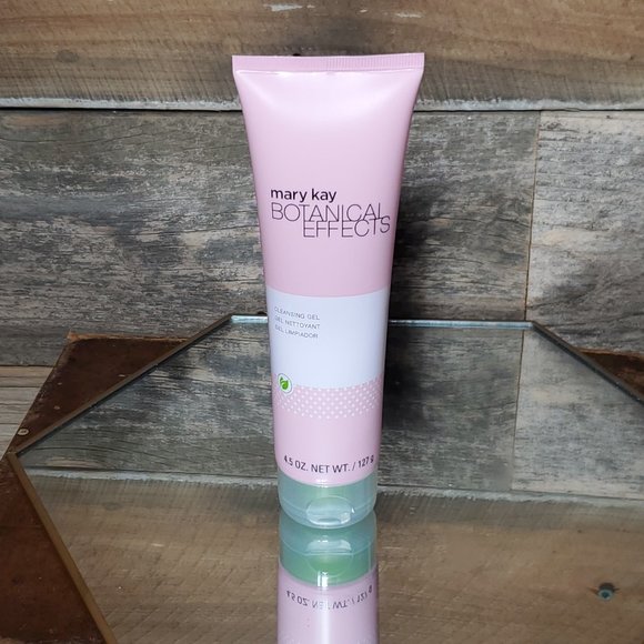 LAST ONE! Botanical Effects Cleansing Gel - Mary Kay - Picture 8 of 10